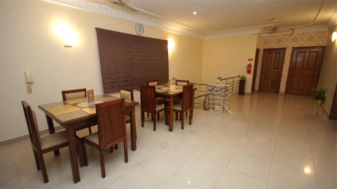 World Inn Hotel Karachi Exterior photo