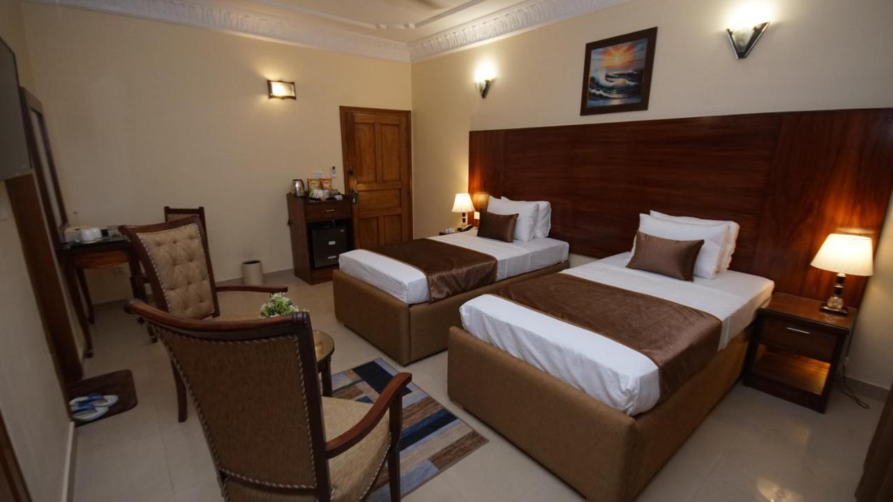 World Inn Hotel Karachi Exterior photo