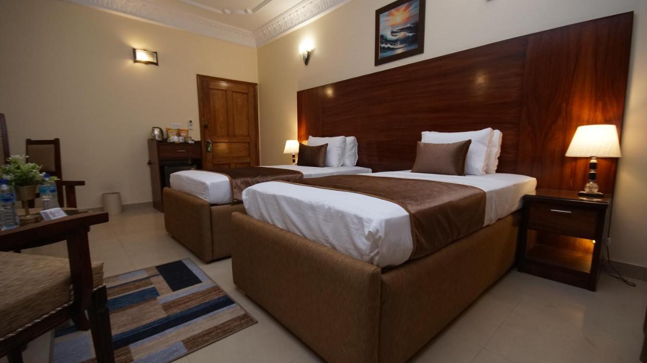 World Inn Hotel Karachi Exterior photo
